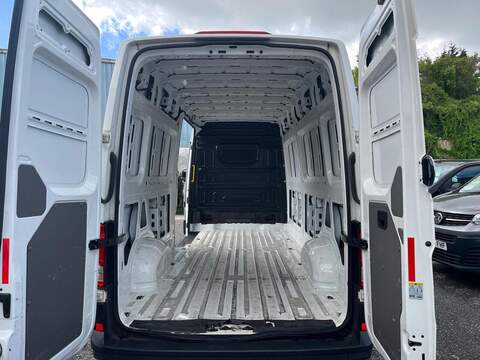 Volkswagen Crafter TDI CR35 Startline - U15157