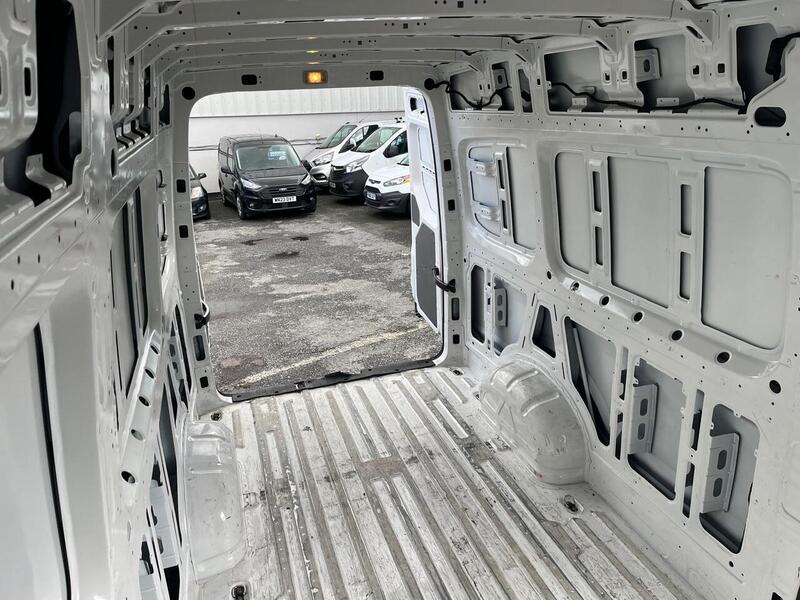 Volkswagen Crafter TDI CR35 Startline - U15157