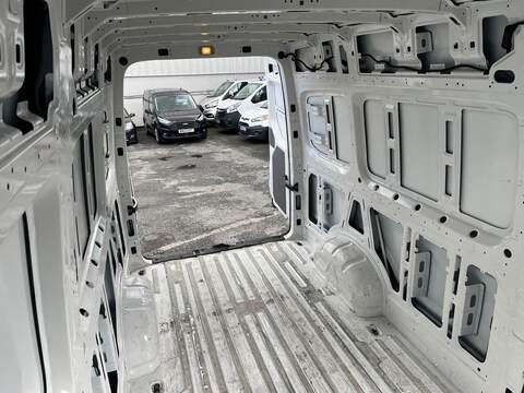 Volkswagen Crafter TDI CR35 Startline - U15157
