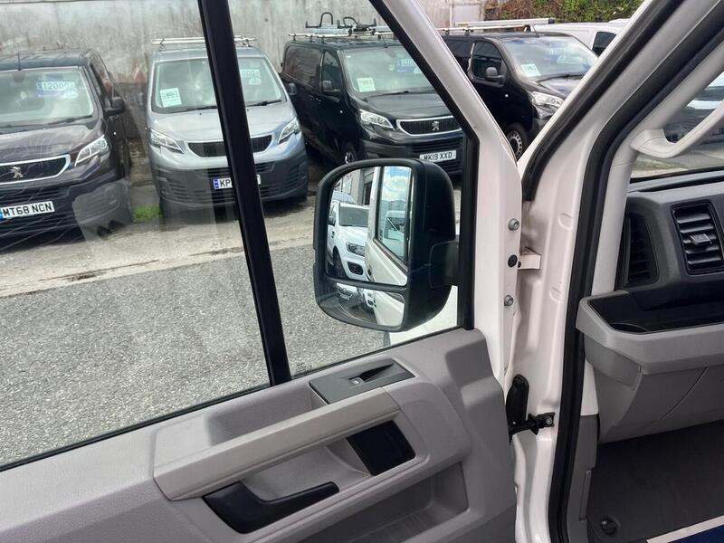 Volkswagen Crafter TDI CR35 Startline - U15157