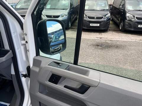 Volkswagen Crafter TDI CR35 Startline - U15157