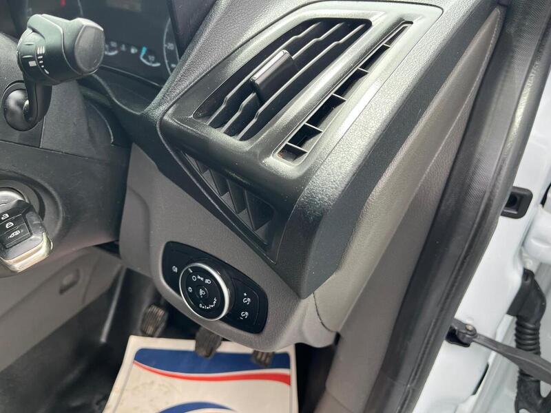 Ford Transit Connect 200 EcoBlue Leader - U15164