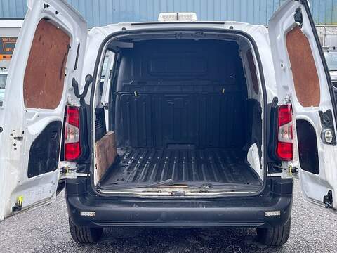 Peugeot Partner BlueHDi 1000 Professional Premium - U15165
