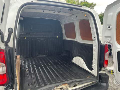 Peugeot Partner BlueHDi 1000 Professional Premium - U15165