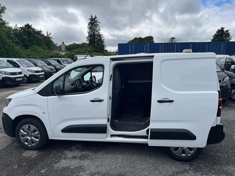 Peugeot Partner BlueHDi 1000 Professional Premium - U15165