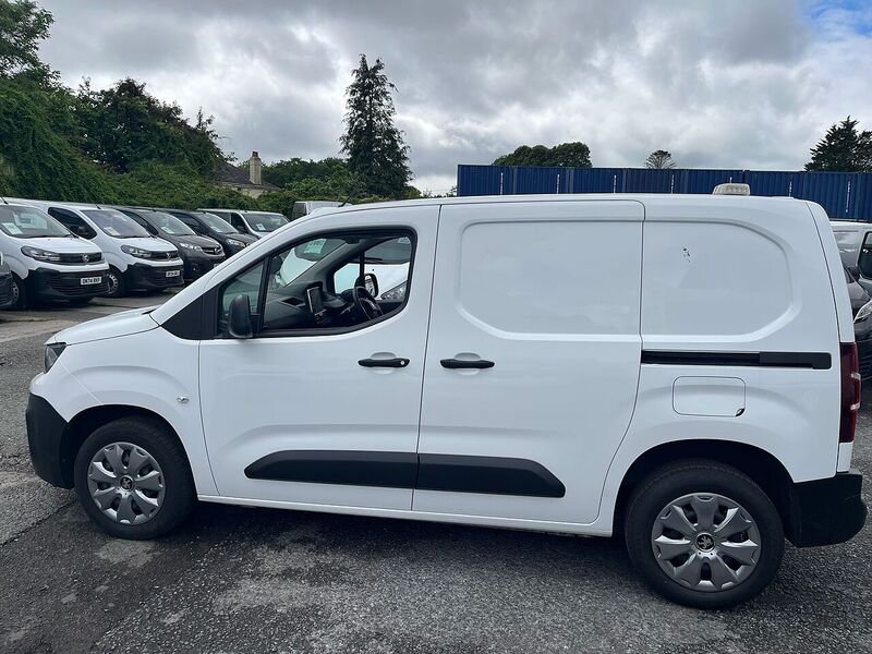 Peugeot Partner BlueHDi 1000 Professional Premium - U15165