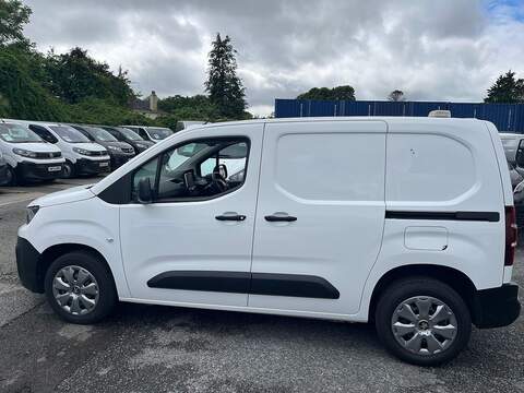Peugeot Partner BlueHDi 1000 Professional Premium - U15165