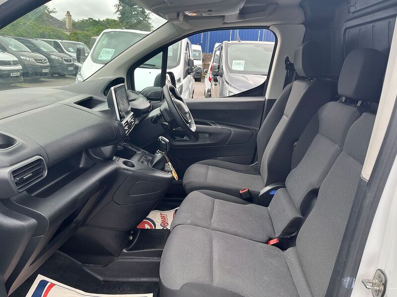 Peugeot Partner BlueHDi 1000 Professional Premium - U15165