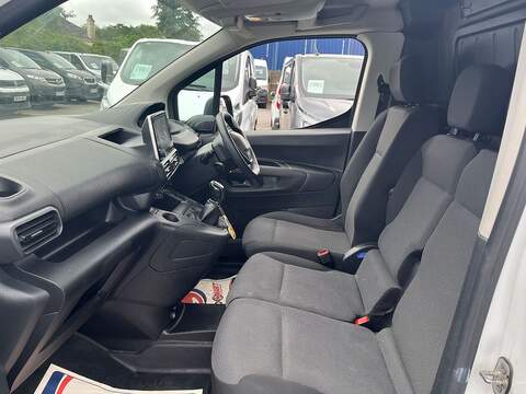 Peugeot Partner BlueHDi 1000 Professional Premium - U15165