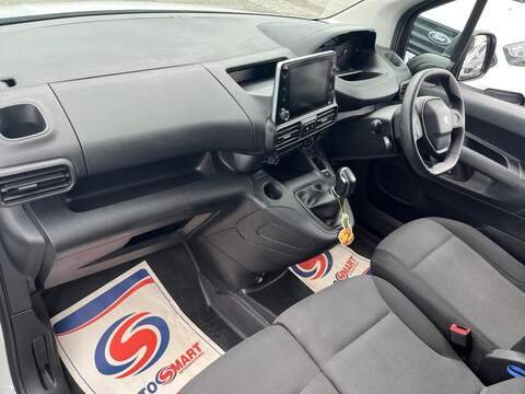 Peugeot Partner BlueHDi 1000 Professional Premium - U15165