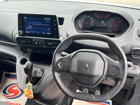 Peugeot Partner BlueHDi 1000 Professional Premium - U15165