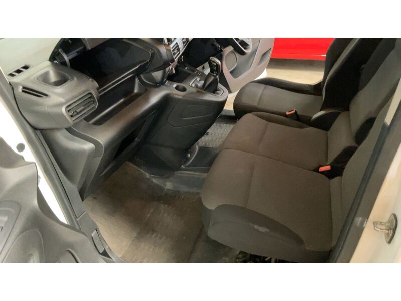 Peugeot Partner BlueHDi 1000 Professional Premium - U15165