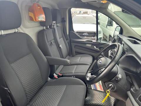 Ford Transit Custom 300 EcoBlue Trend - U15168