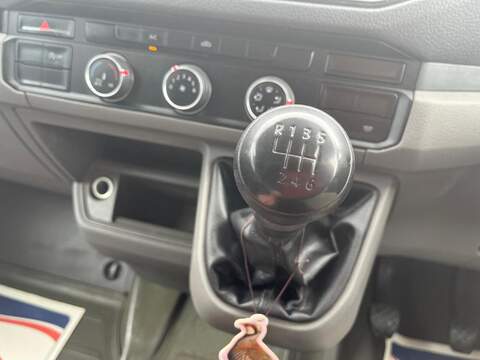 Volkswagen Crafter TDI CR35 BlueMotion Tech Startline - U15169