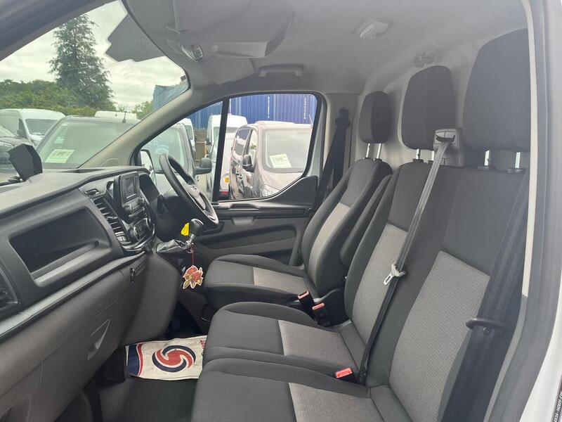 Ford Transit Custom 340 EcoBlue Leader - U15177
