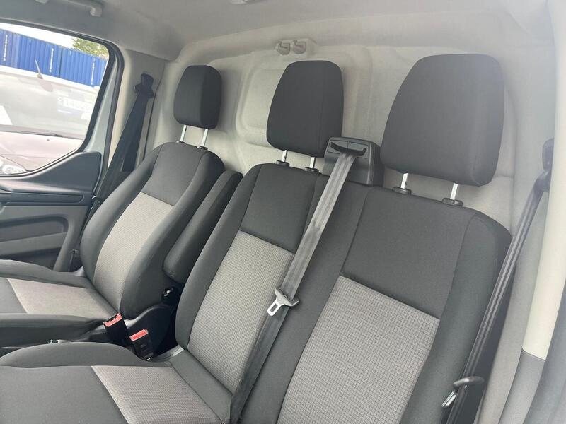 Ford Transit Custom 340 EcoBlue Leader - U15177