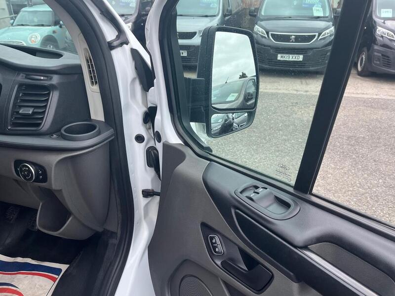 Ford Transit Custom 340 EcoBlue Leader - U15177
