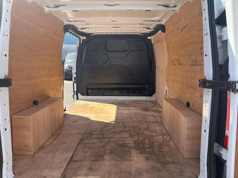 Ford Transit Custom 300 EcoBlue Leader - U15190