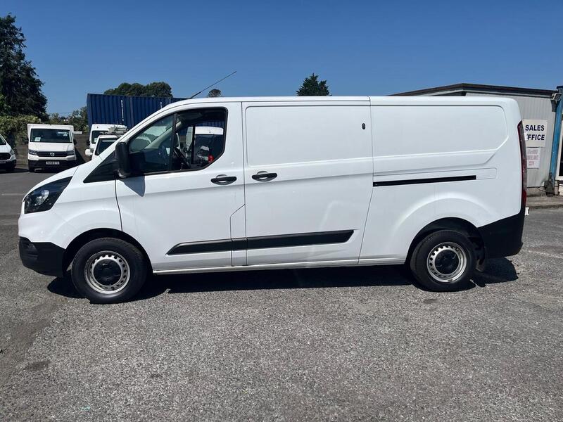 Ford Transit Custom 300 EcoBlue Leader - U15190