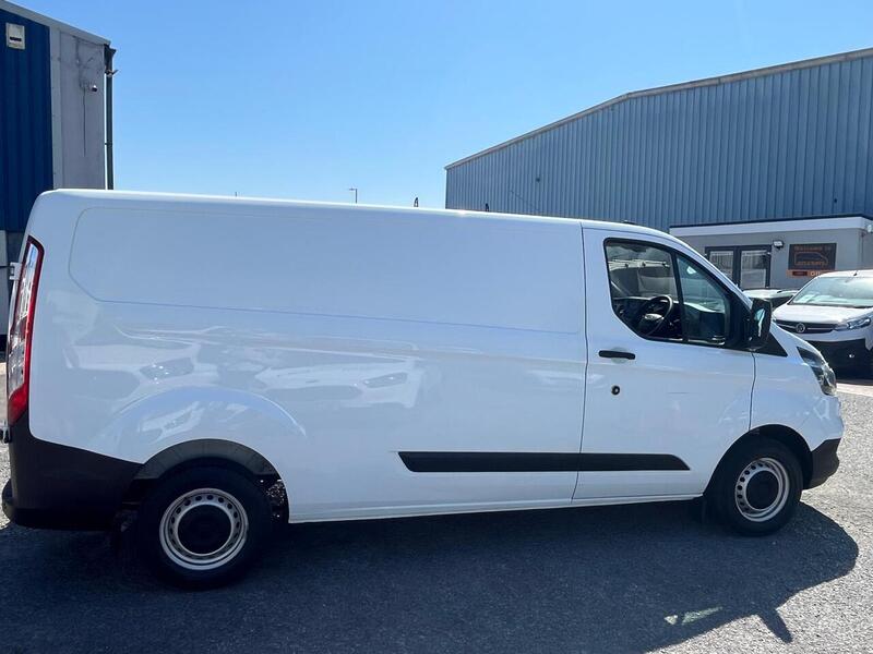 Ford Transit Custom 300 EcoBlue Leader - U15190