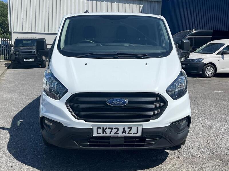 Ford Transit Custom 300 EcoBlue Leader - U15190