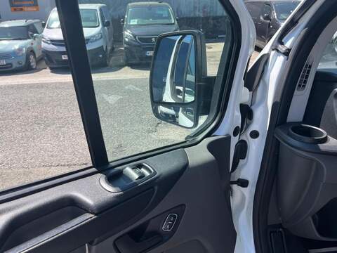 Ford Transit Custom 300 EcoBlue Leader - U15190