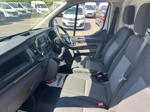 Ford Transit Custom 300 EcoBlue Leader - U15190