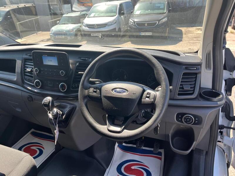Ford Transit Custom 300 EcoBlue Leader - U15190