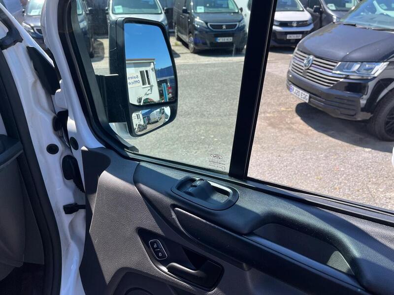 Ford Transit Custom 300 EcoBlue Leader - U15194