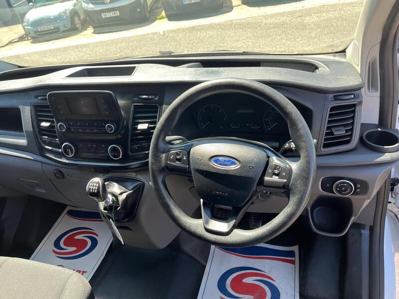 Ford Transit Custom 300 EcoBlue Leader - U15194