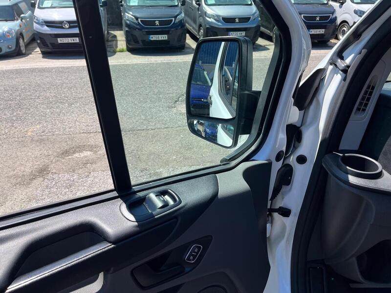Ford Transit Custom 300 EcoBlue Leader - U15194