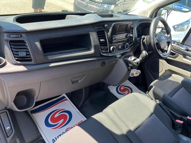 Ford Transit Custom 300 EcoBlue Leader - U15194
