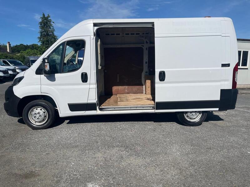 Peugeot Boxer BlueHDi 335 Professional - U15195
