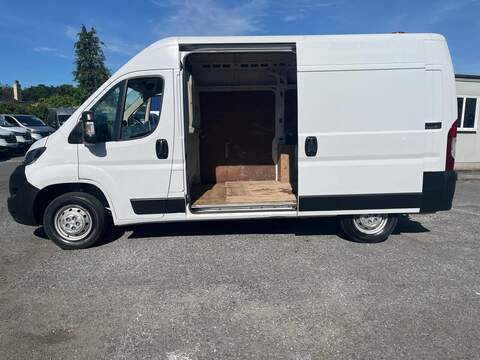 Peugeot Boxer BlueHDi 335 Professional - U15195