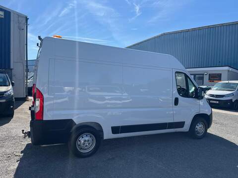 Peugeot Boxer BlueHDi 335 Professional - U15195