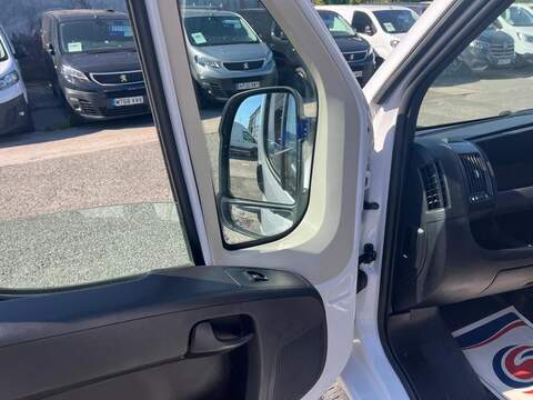 Peugeot Boxer BlueHDi 335 Professional - U15195