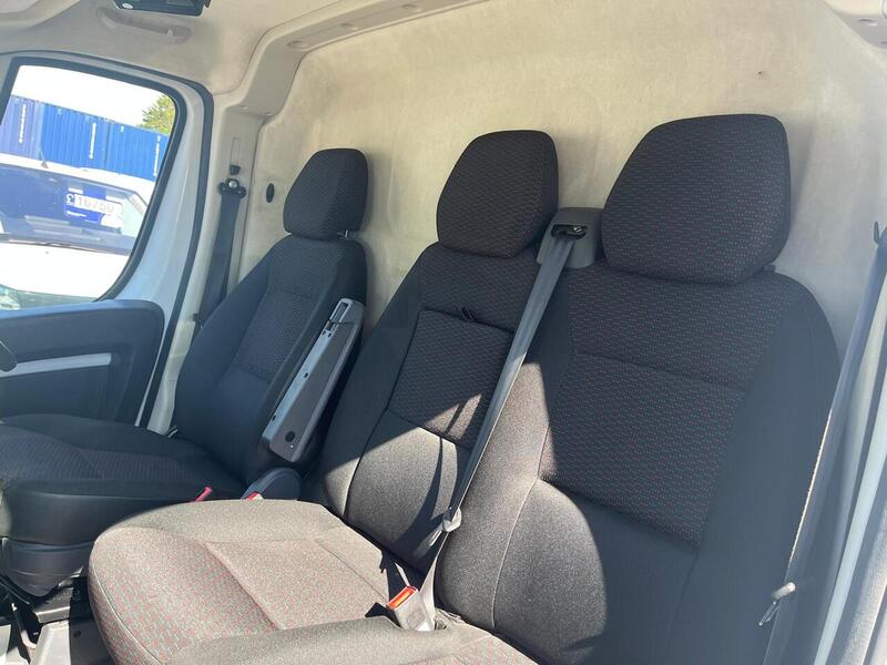 Peugeot Boxer BlueHDi 335 Professional - U15195