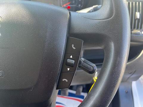 Peugeot Boxer BlueHDi 335 Professional - U15195