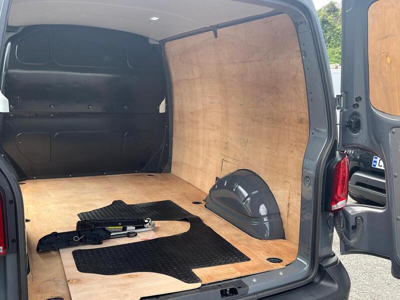 Volkswagen Transporter TDI T28 Startline - U15203
