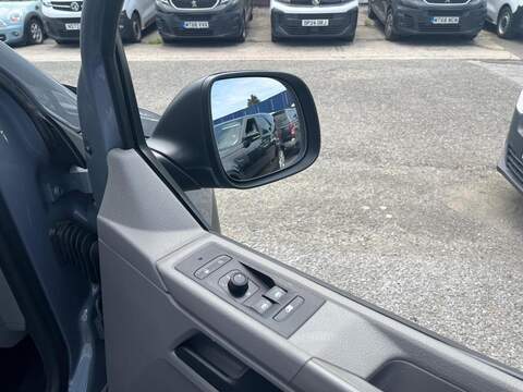 Volkswagen Transporter TDI T28 Startline - U15203