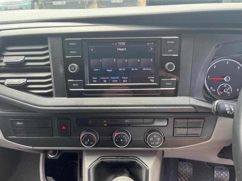 Volkswagen Transporter TDI T28 Startline - U15203