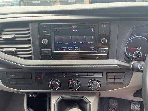 Volkswagen Transporter TDI T28 Startline - U15203