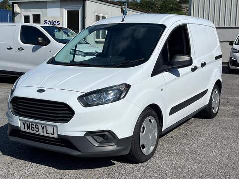 Ford Transit Courier EcoBoost Trend - U15210