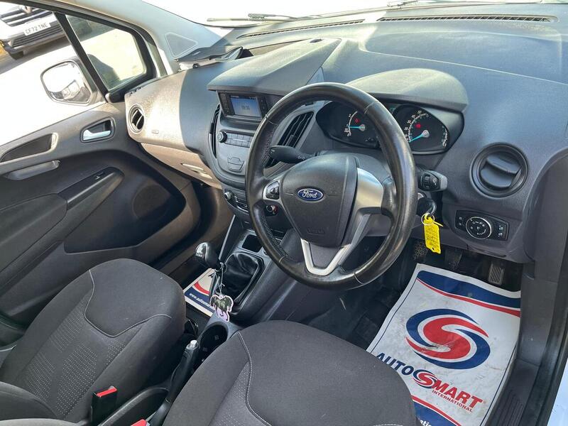 Ford Transit Courier EcoBoost Trend - U15210