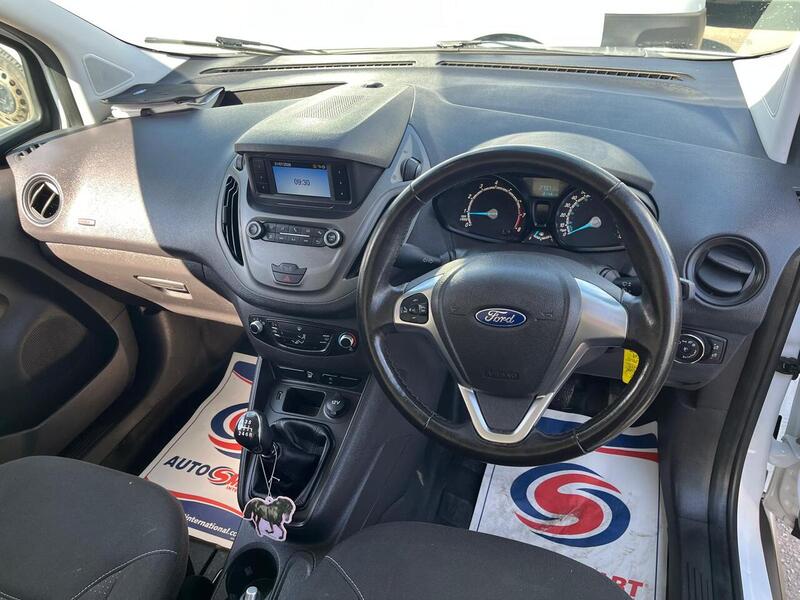 Ford Transit Courier EcoBoost Trend - U15210