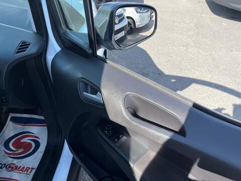 Ford Transit Courier EcoBoost Trend - U15210