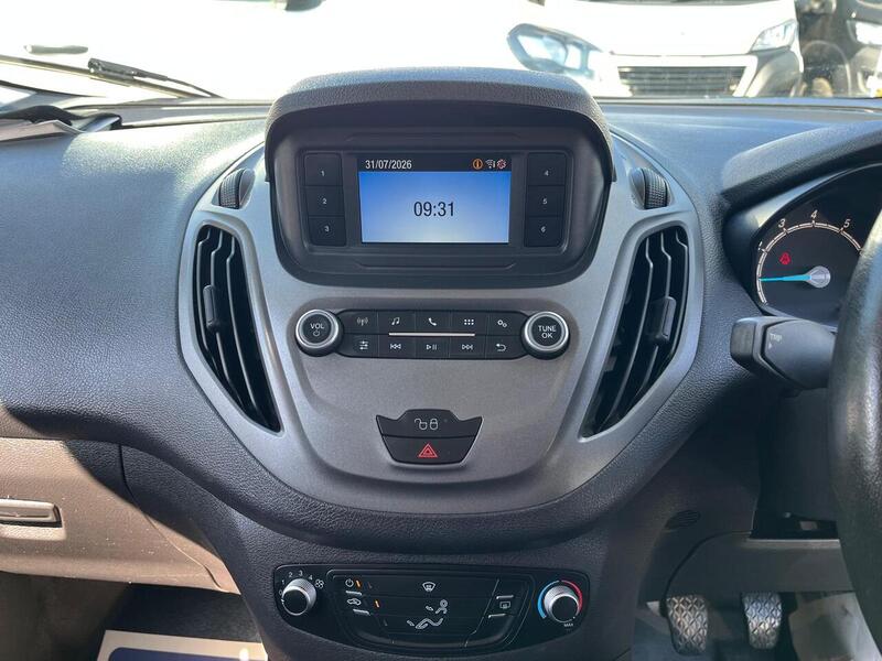 Ford Transit Courier EcoBoost Trend - U15210
