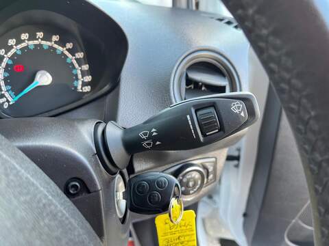 Ford Transit Courier EcoBoost Trend - U15210