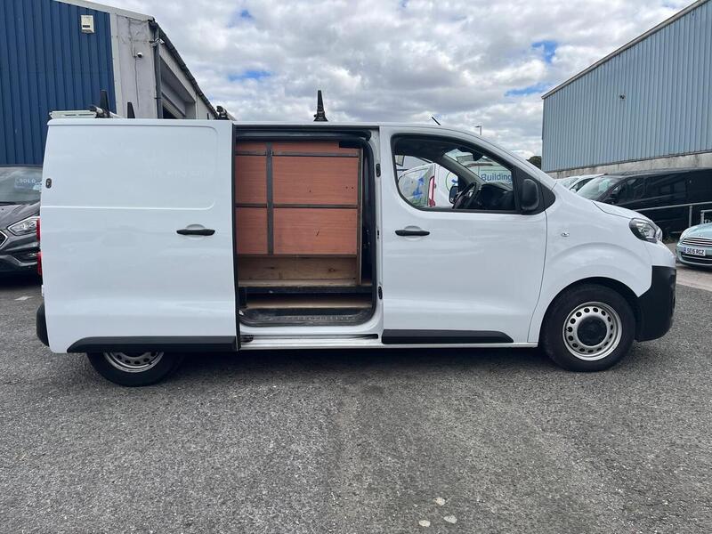 Peugeot Expert BlueHDi 1000 Professional Premium - U15211