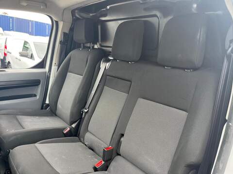 Peugeot Expert BlueHDi 1000 Professional Premium - U15211